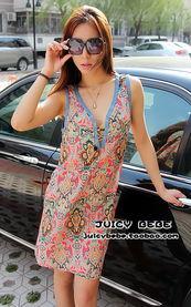 欧美女孩吊带图片,吊带服饰演绎性感魅力